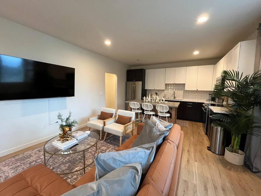 Kenny'S Sweet Suite - 84 Walkscore Seattle Eksteriør bilde